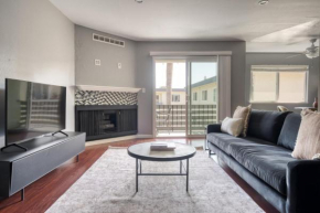 Redwood City 2BR w WD Pool nr TJ WF SFO-1115